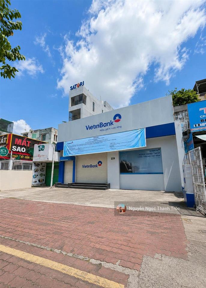 Cho thuê nhà mặt tiền phạm hùng q8  ngang 15m  130 triệu