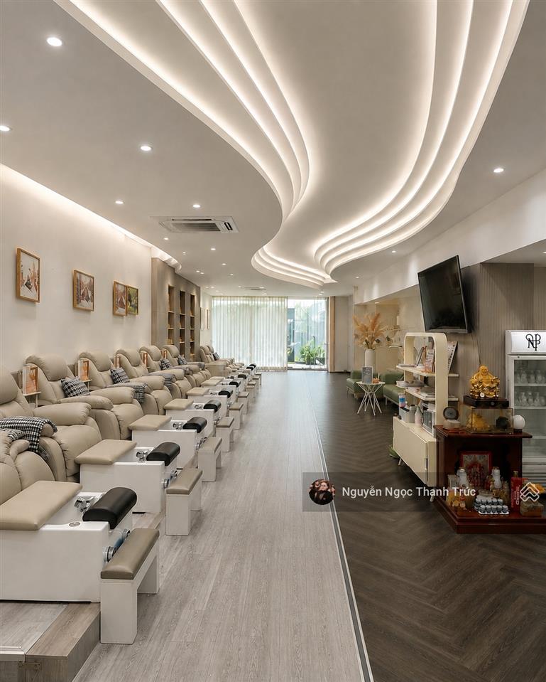 Cho thuê biệt thự khu q3  9x35m  120 triệu/tháng