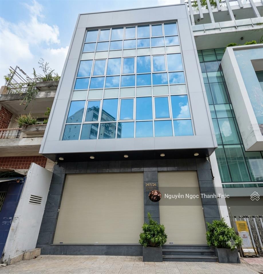 Cho thuê toà nhà lý thường kiệt, quận 11 dt 10x30m trệt 4 lầu, sàn trống suốt 155tr/tháng
