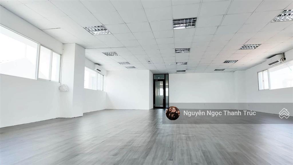 Cho thuê tòa nhà trường chinh, tân bình dt 14x26m trệt + 4 tầng 190 triệu/tháng