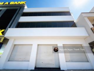Cho thuê tòa nhà trường chinh, tân bình dt 14x26m trệt + 4 tầng 190 triệu/tháng