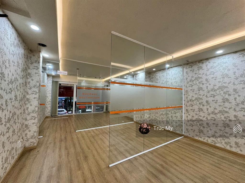 Cho thuê tòa nhà đường tôn thất tùng, quận 1 dt 5x25m giá 160tr/tháng