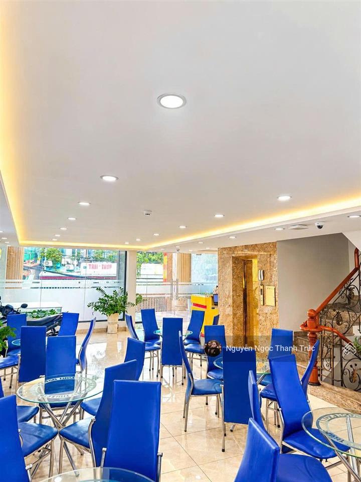 Cho thuê tòa nhà đường phan văn trị, bình thạnh dt 10x30m hầm + 6 lầu 2 mặt tiền