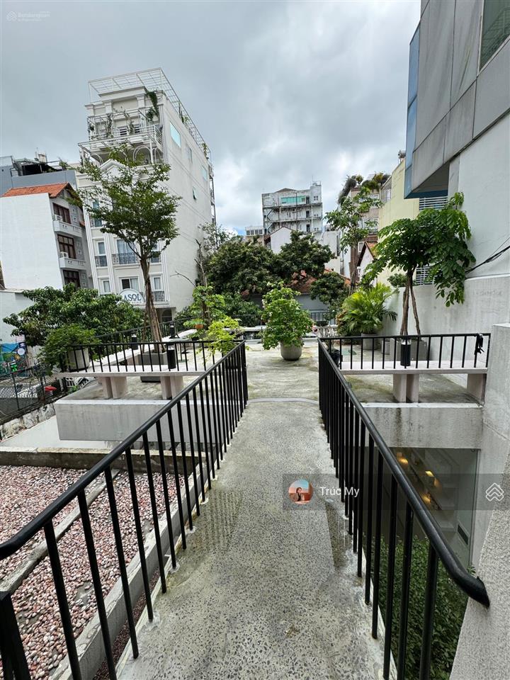 Villa phan kế bính đa kao quận 1  giá chỉ 100tr dt 10x 16m trệt lầu sân thượng