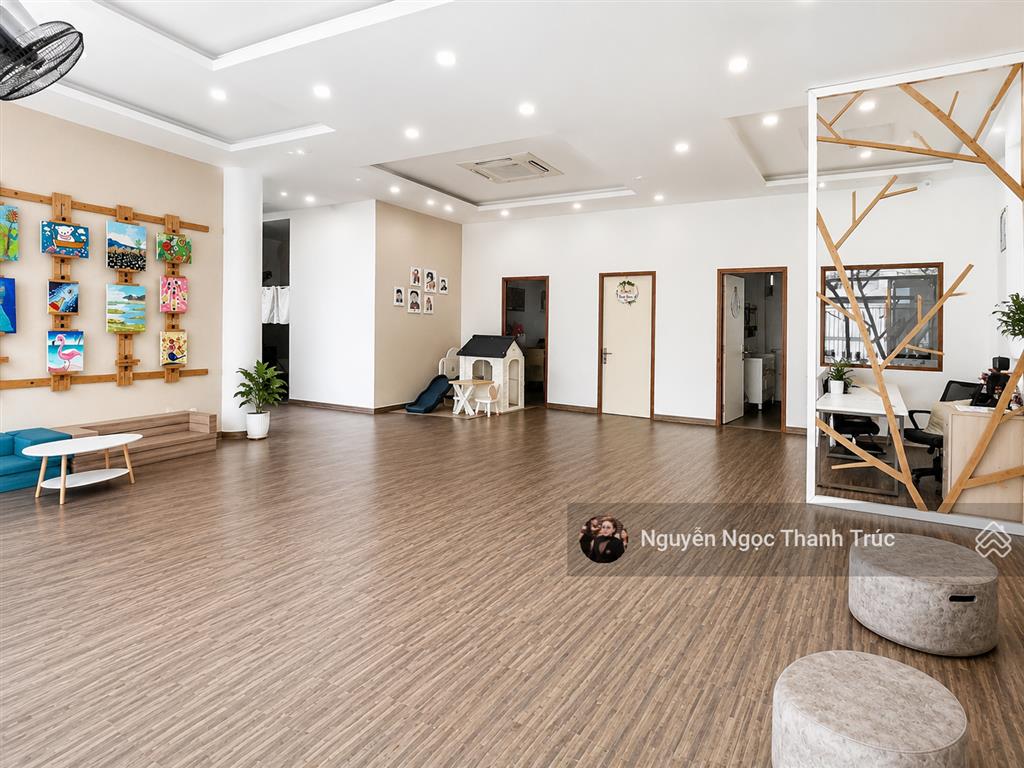 Cho thuê tòa nhà trương quốc dung pn  16x32m  165 triệu