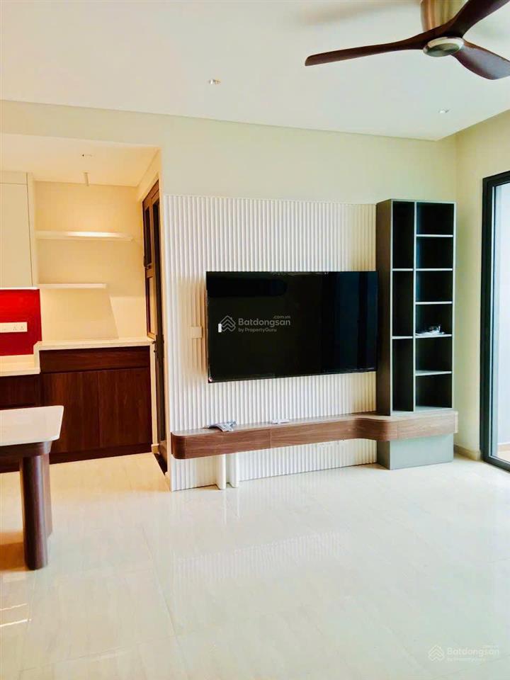 Cần cho thuê 2pn2wc ,91m2, full nội thất, view hồ bơi, tầng đẹp nhất, 0908 938 ***