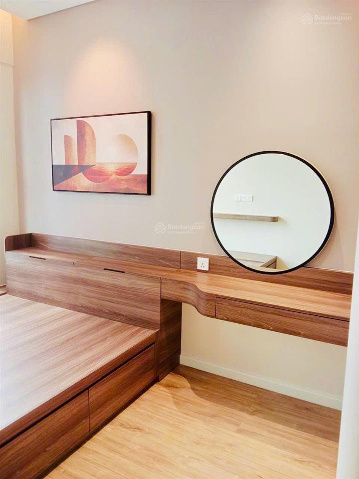 Cần cho thuê 2pn2wc ,91m2, full nội thất, view hồ bơi, tầng đẹp nhất, 0908 938 ***