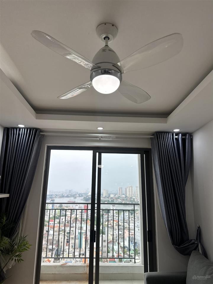 Căn hộ 2pn view sông, công viên , cây xanh, hồ bơi đầy đủ, nhà trống , nhà đẹp