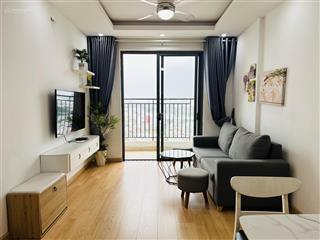 Cho thuê căn hộ wilton 2pn  view sông , nhà trống, thiết kệ tối giản, nhà sạch sẽ , thơm tho.