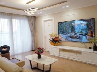 Cần bán căn hộ sky center  tân bình 139m2, 3pn, 3wc (có nội thất), giá 11ty4,  0933 481 ***