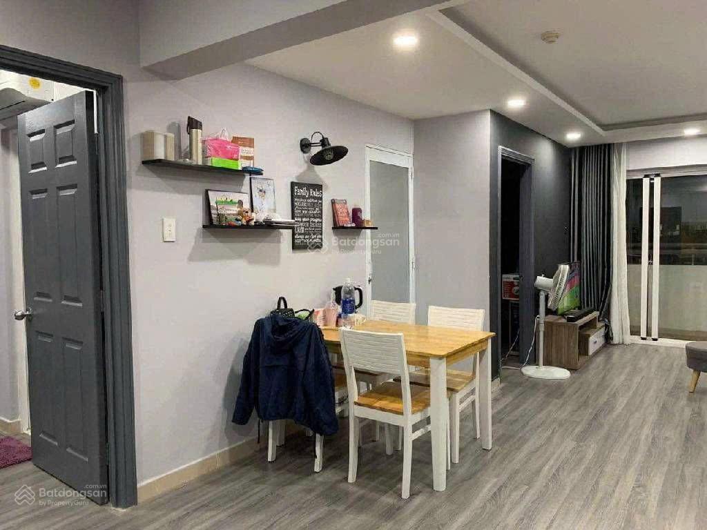 Bán căn hộ chung cư bàu cát 2 , tân bình , 60m2, 2pn 2wc full nt giá 3 tỷ 950 có sổ  0933 481 ***