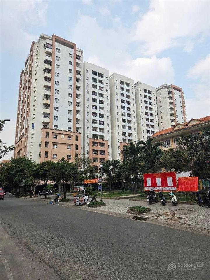 Bán căn hộ chung cư bàu cát 2 , tân bình , 60m2, 2pn 2wc full nt giá 3 tỷ 950 có sổ  0933 481 ***