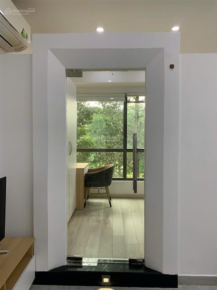 Bán căn hộ garden gate , 38m2, oficel , full nội thát giá 3ty3 ( đang chờ sổ )  0933 481 ***