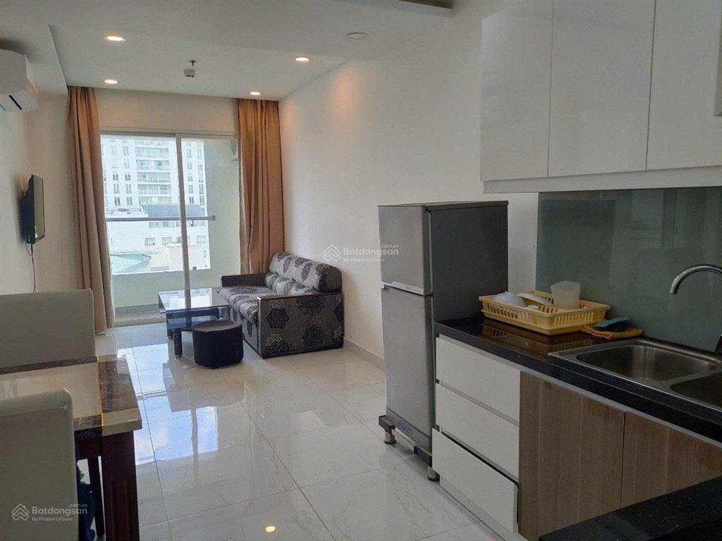 Cho thuê căn hộ cc terra royal  quận 3 , 58m2, 2pn 1wc full nt , giá 21tr  0933 481 ***