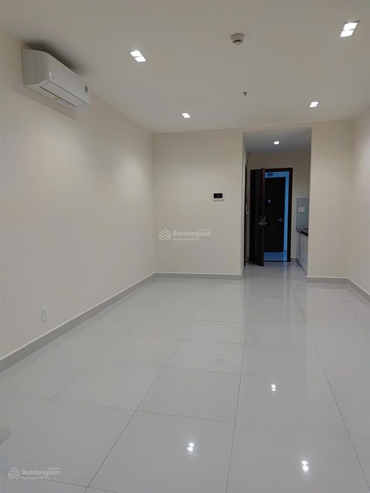 Cho thuê căn sky center  phổ quang 36m2 ,officel,( k nội thất ) giá 10,5tr  /zalo 0933 481 ***