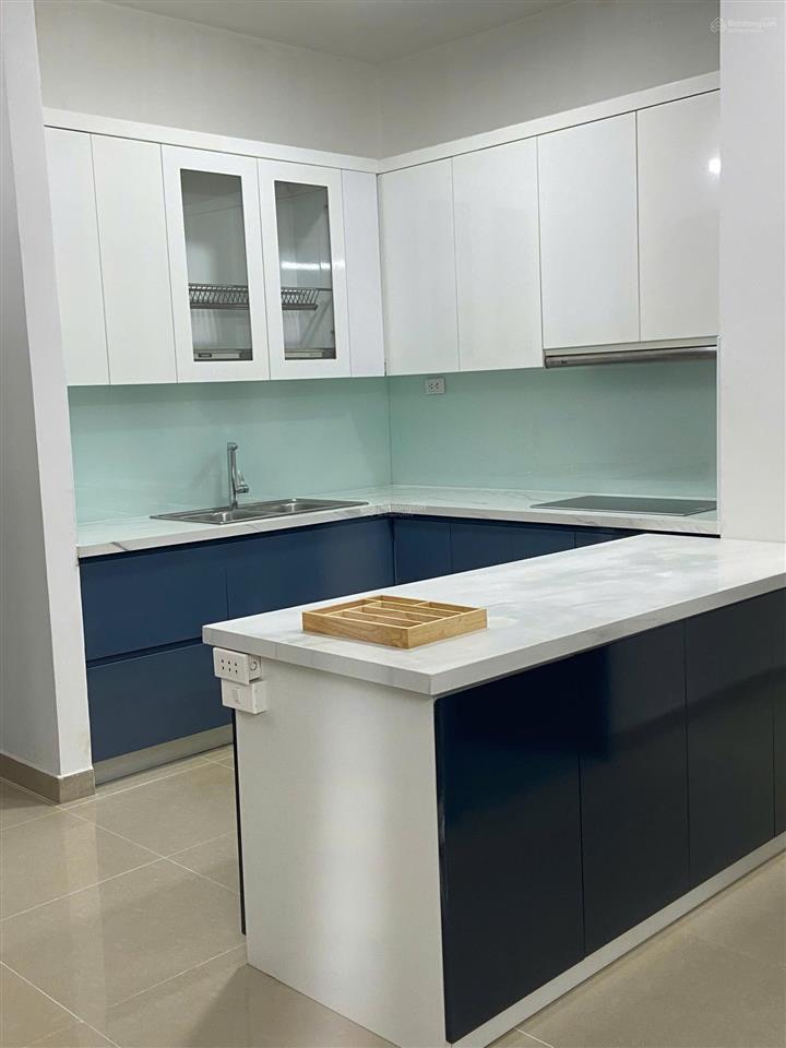 Bán căn hộ sacomreal 584 , lỹ bán bích , 100m2, 3pn 2wc giá 4,7 tỷ ( có sổ )  0933 481 ***