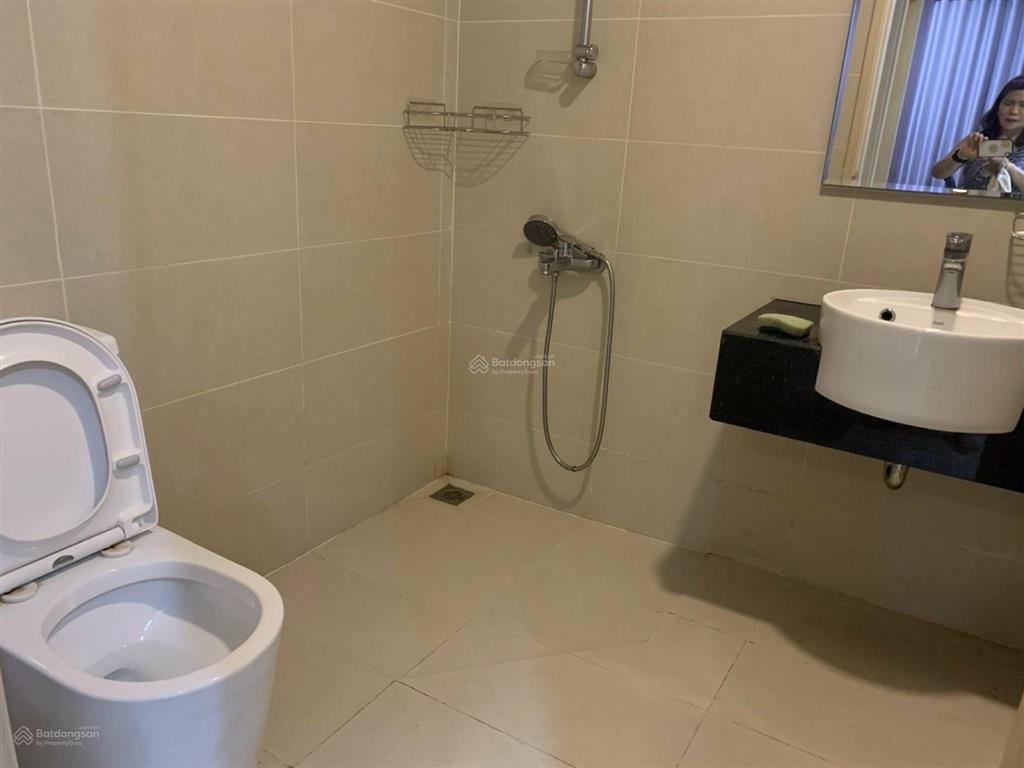 Bán căn hộ chung cư richstar  hoà bình tân phú, 65m2, 2pn 2wc ntcb , giá 4 tỷ  0933 481 ***