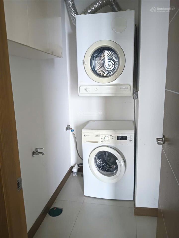 Cần bán căn hộ saigon airport plaza ,57m2, 1pn , 1wc , 1pk , giá 5 tỷ có sổ  0933 481 ***