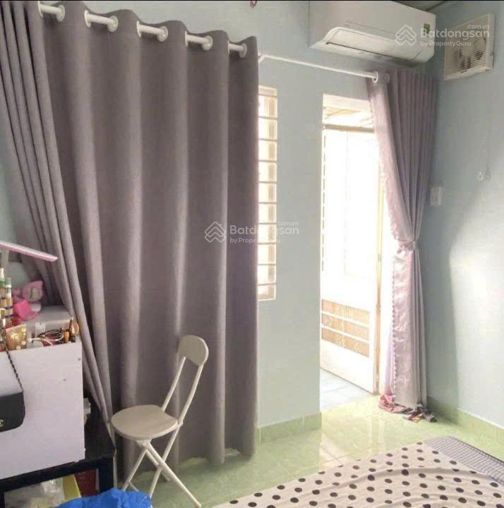 Bán căn hộ bàu cát ii, thang bộ, 54m2, 2pn 2wc (có sổ) giá 2tỷ620  0933 481 ***