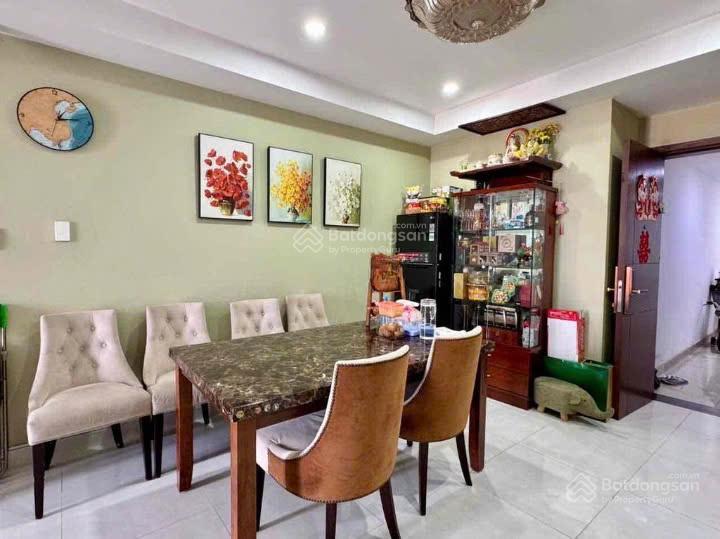 Bán căn hộ remax plaza  quận 6, 115m², 3pn, 2wc, full nội thất  giá 4ty150  0933 481 ***