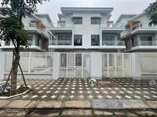Liền kề 90m2 sẵn nhà hoàn thiện 3 tầng, view công viên, hướng tây bắc, giá đầu tư  0977 246 ***