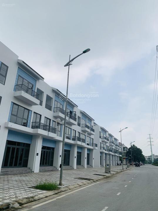 Liền kề mặt đường văn tiến dũng 90m2*4 tầng hoàn thiện cơ bản cần bán. l/h 0977 246 ***