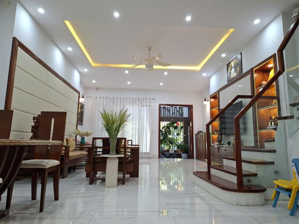 Cần bán liền kề 90m² foresa xuân phương, hoàn thiện 3 tầng, vào ở luôn được, l/h 0977 246 ***