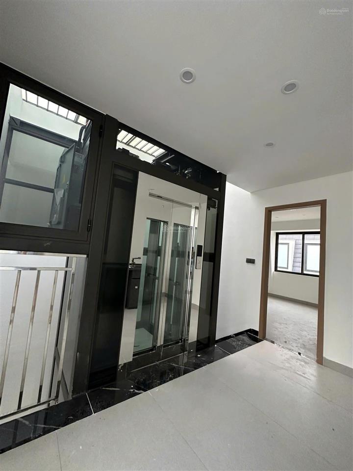 Nhà liền kề mới đẹp, thang máy, 80m2*4 tầng, 6 phòng cần cho thuê giá tốt, dân trí cao