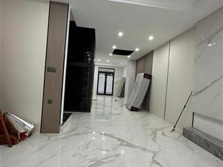 Nhà liền kề mới đẹp, thang máy, 80m2*4 tầng, 6 phòng cần cho thuê giá tốt, dân trí cao