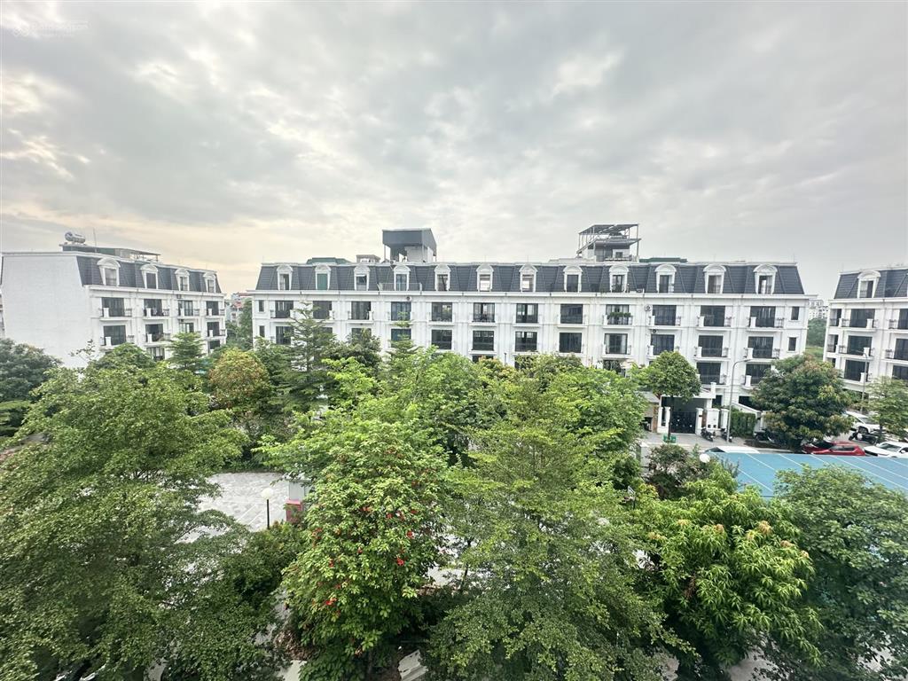 Liền kề 90m2*4t, mặt đường 40 m  đường văn tiến dũng cần bán, giá bán đầu tư. l/h 0977 246 ***