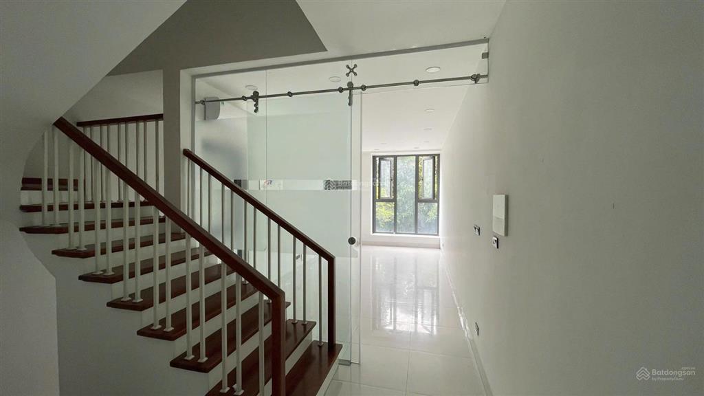 Cho thuê nhà liền kề xuân phương, 75m2, 4 tầng, giá 15 triệu/tháng, nhà đẹp, giá thuê quá tốt
