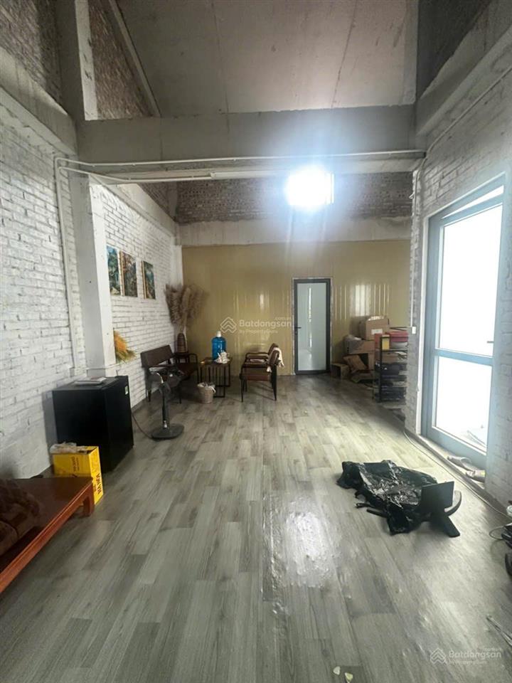 Cho thuê gấp liền kề xuân phương  trịnh văn bô, nhà đẹp, giá thuê tốt chỉ 16tr  căn 90m2*3 tầng