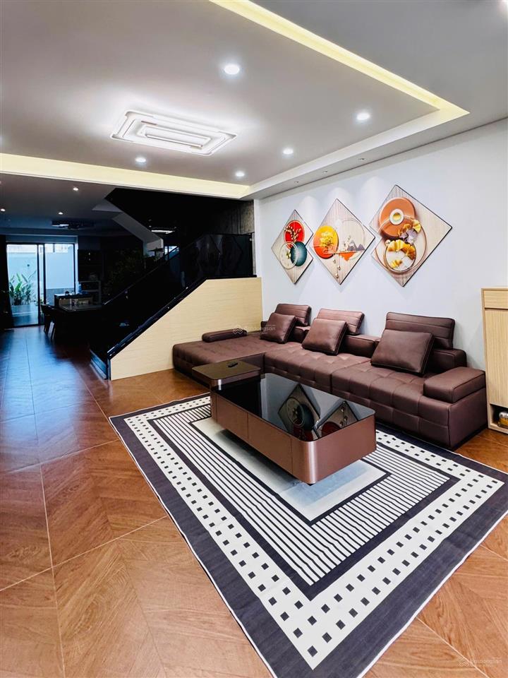 Bán nhà đẹp đường vương thừa vũ dọn vào ở ngay 0762 111 ***
