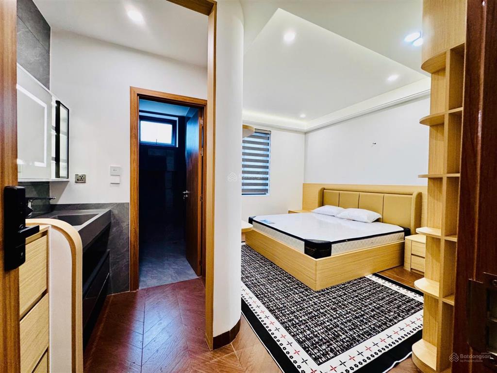 Bán nhà đẹp đường vương thừa vũ dọn vào ở ngay 0762 111 ***