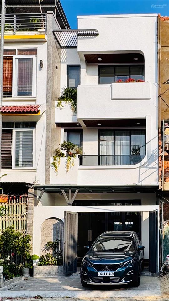 Bán nhà đẹp đường vương thừa vũ dọn vào ở ngay 0762 111 ***