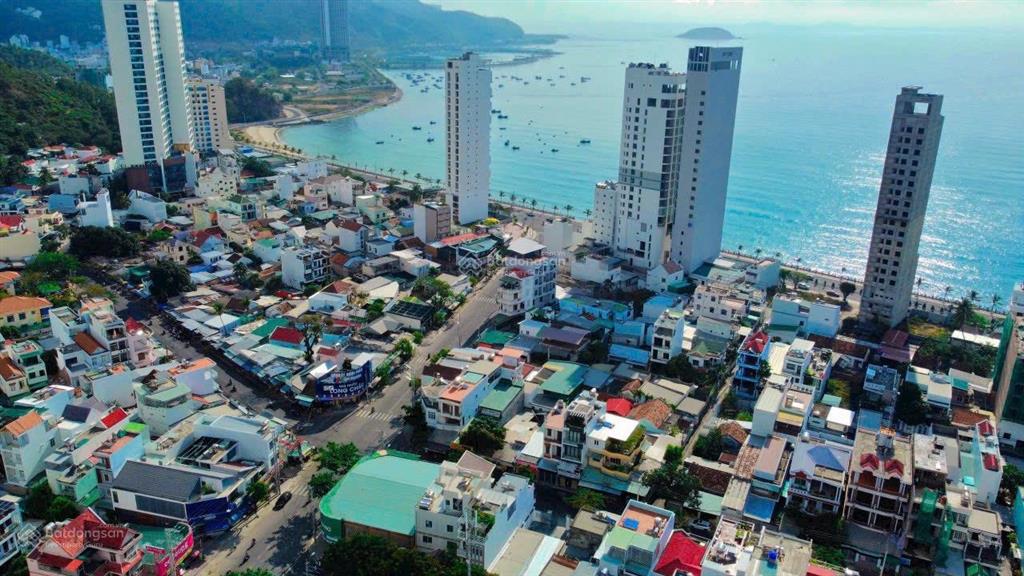 Bán đất 2 mặt tiền dương hiến quyền & phó đức chinh gần biển  0762 111 ***