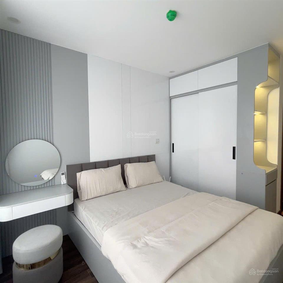 Chính chủ cho thuê căn hộ 2 phòng ngủ tòa lotus  hoàng huy commerce