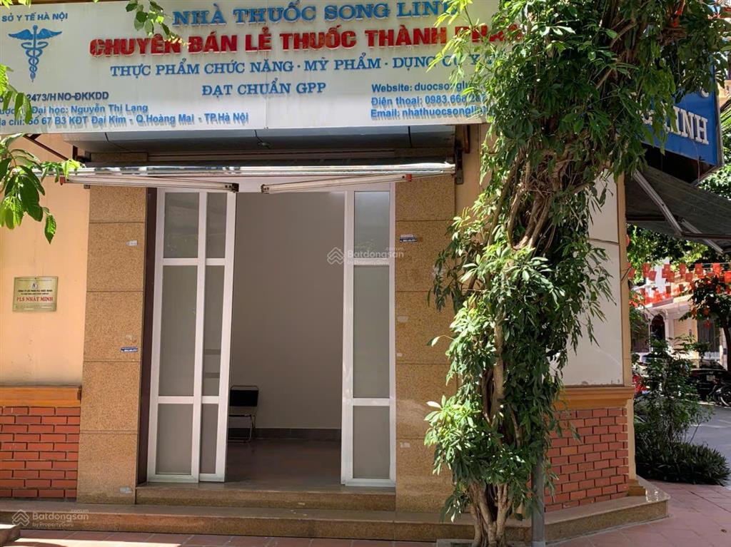 Cho thuê mặt bằng kinh doanh, nhà đầu ve, vị trí tiện lợi, đầy đủ pccc, giá điện phù hợp.