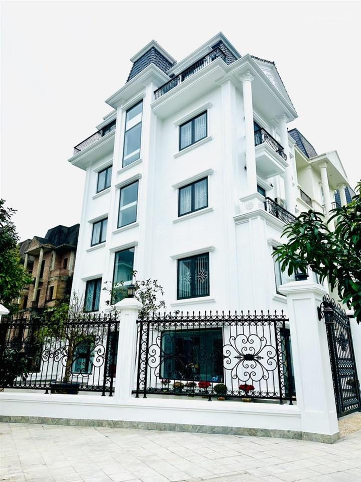 Cho thuê biệt thự lideco bắc 32 căn góc 2 mặt đường có thang máy thuận tiện kinh doanh