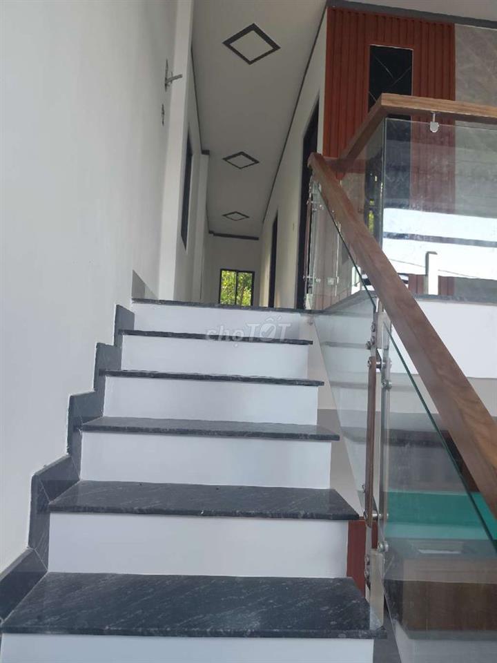 Bán nhà giá ngộp 1 trệt 1 lầu