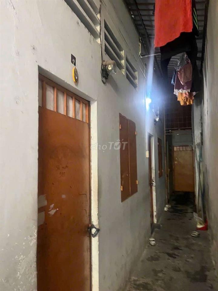 CẦN BÁN NHÀ Ở 6 PHÒNG TRỌ.