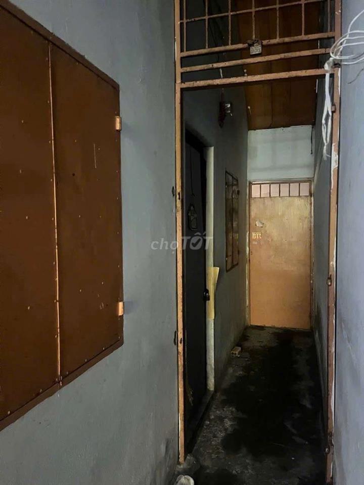 CẦN BÁN NHÀ Ở 6 PHÒNG TRỌ.