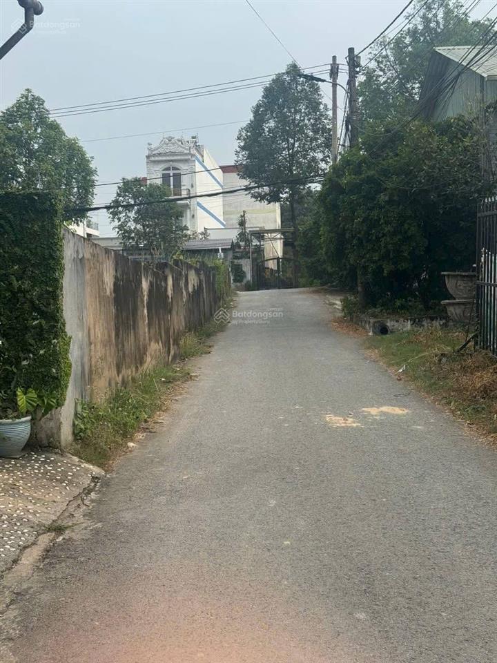 Hiệp thành bình dương có 1 căn nhà trệt lửng nguồn kín khu dân đông giá chỉ 3tỷ8 mua ở hay sơn sửa