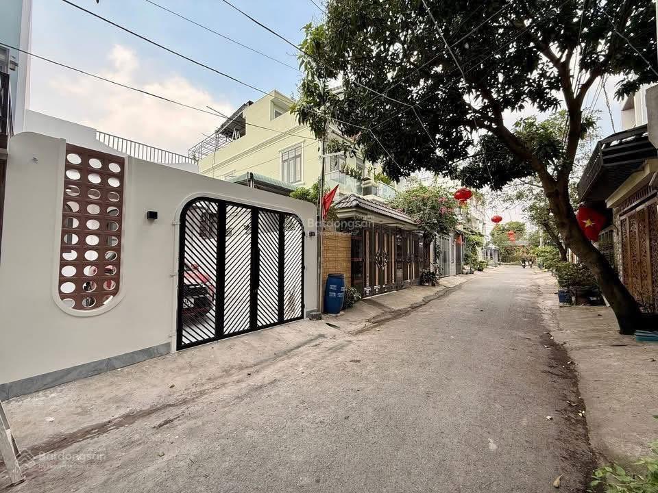 Bán gấp nr 2pn, 1wc tại phú hòa, 3,45 tỷ, 100m2 khu dân đông vị trí gần trường và nhựa 5m thông