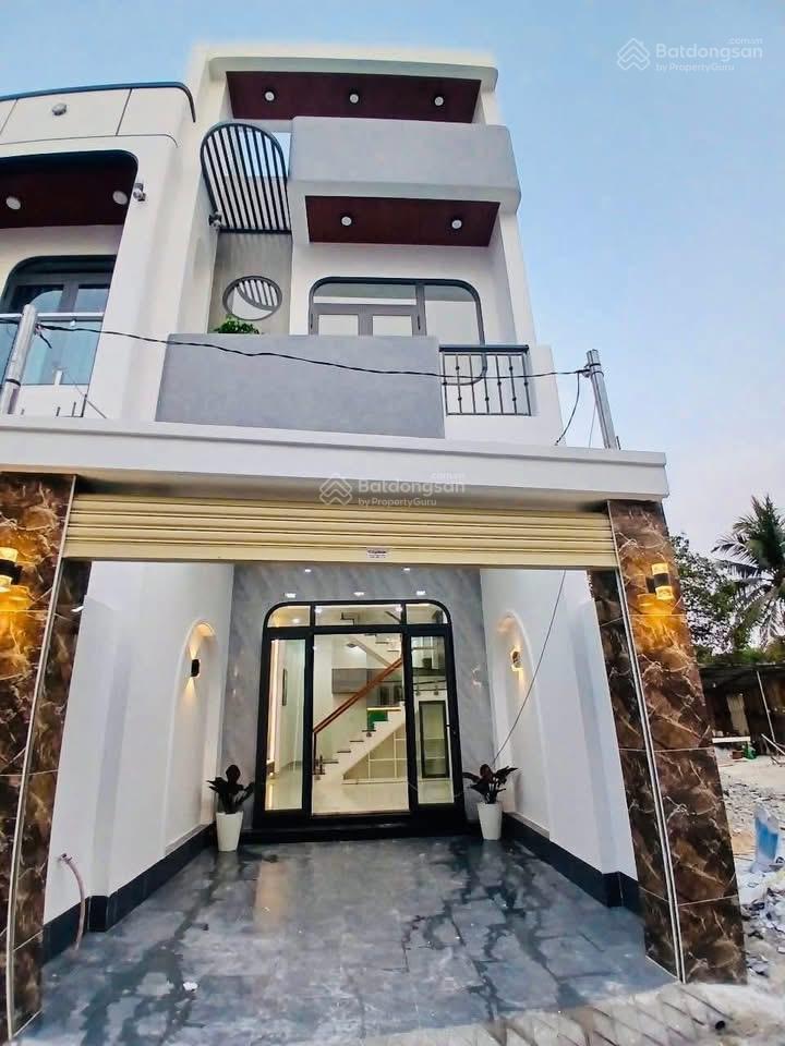 Bán nhà riêng 2pn, 2wc, giá ưu đãi 3,39 tỷ, 61m2 tại phú lợi, thủ dầu một, bình dương siêu hot