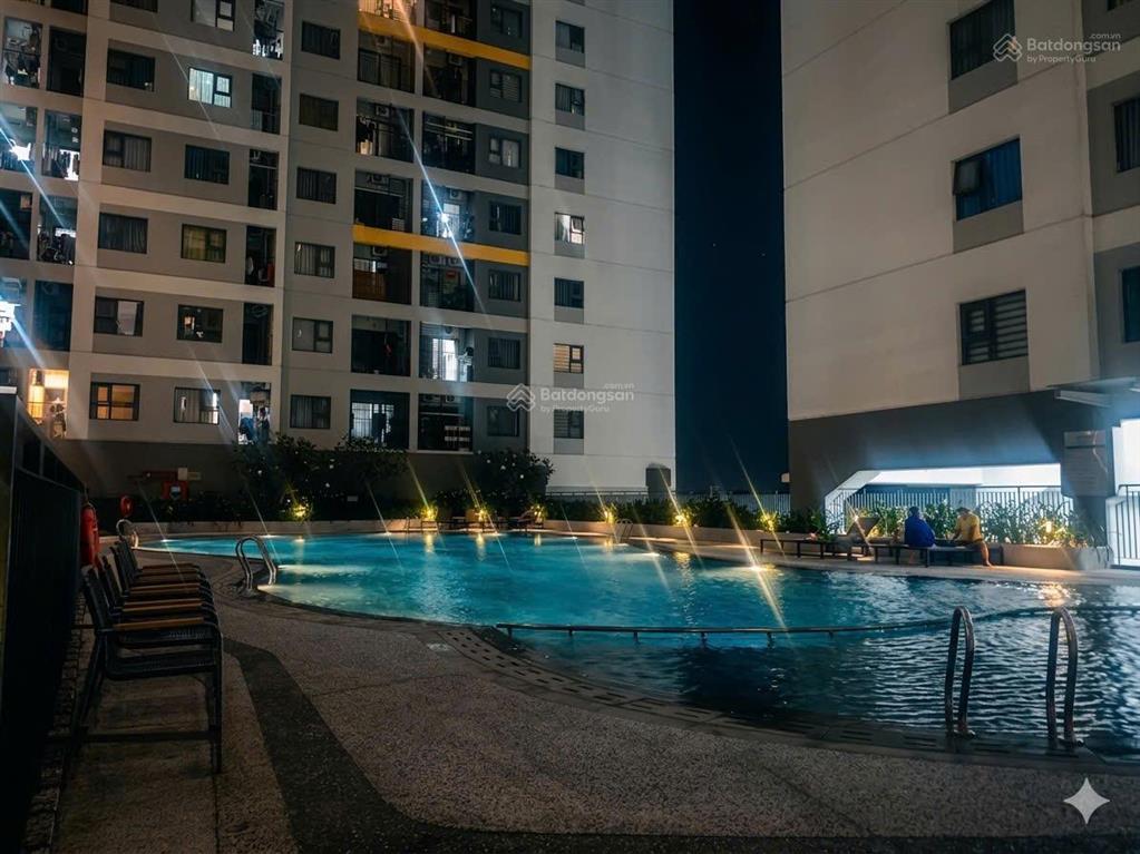 Cần bán gấp căn 1 phòng ngủ legacy chỉ 1.35 tỷ, sổ sẵn hỗ trợ bank