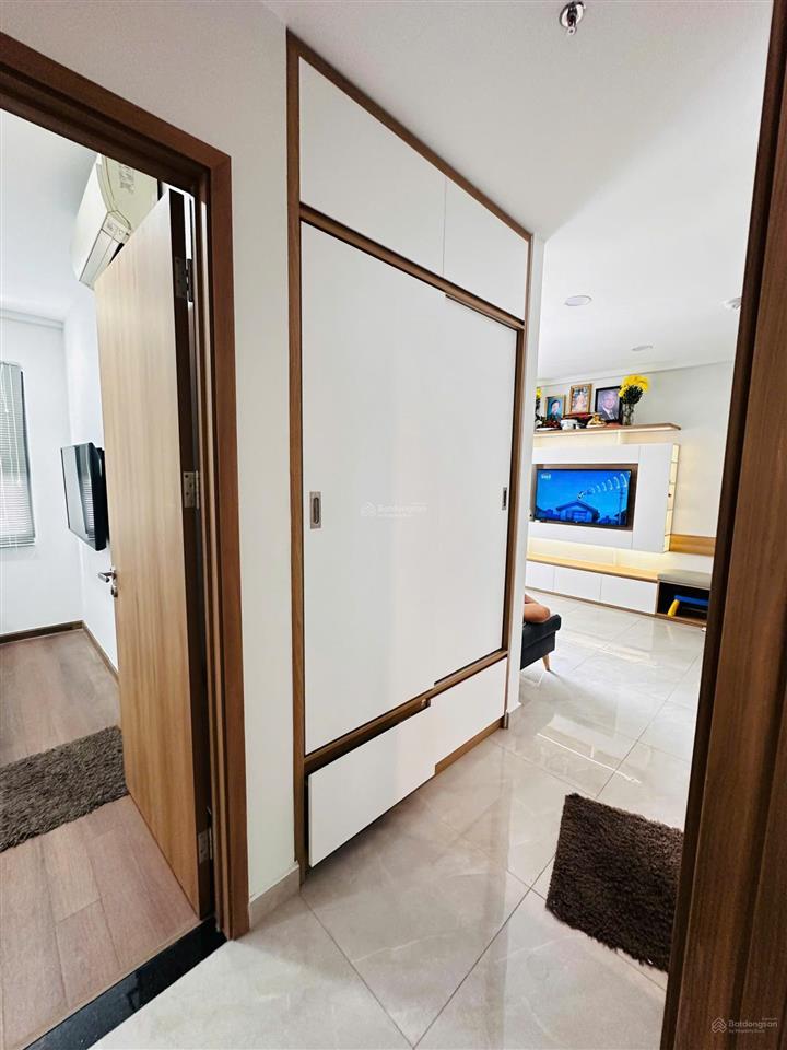 Cần bán gấp căn 2 phòng ngủ 60m² legacy prime, chỉ 1.97 tỷ tặng full nội thất