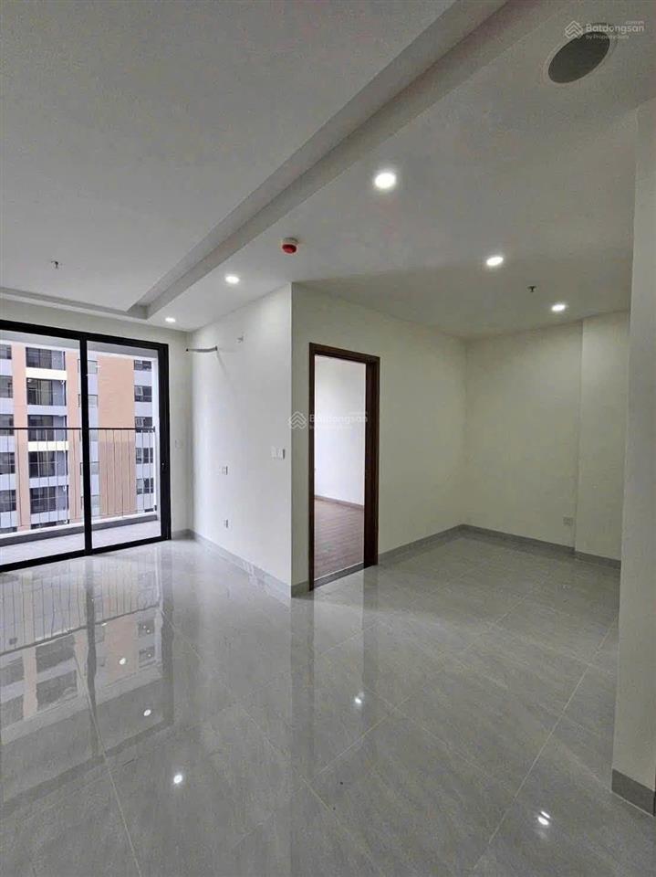 Cho thuê 1 phòng ngủ a&t sky garden 5.5tr, cọc 1th ở liền