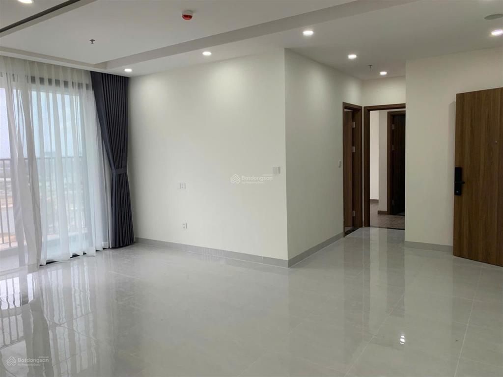 Cho thuê 2 phòng ngủ a&t sky garden 74m2 chỉ 6tr/tháng, sẵn rèm vào ở ngay