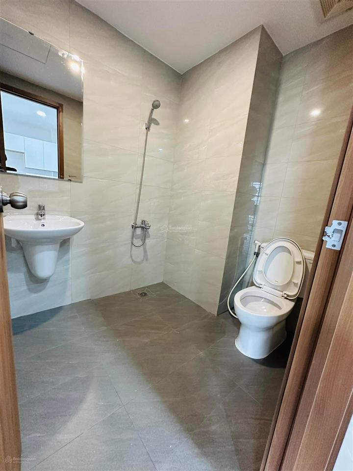 Bán căn studio legacy central, thuận giao chỉ 1,02 tỷ. sổ sẵn, tiền mặt 350tr sang tên